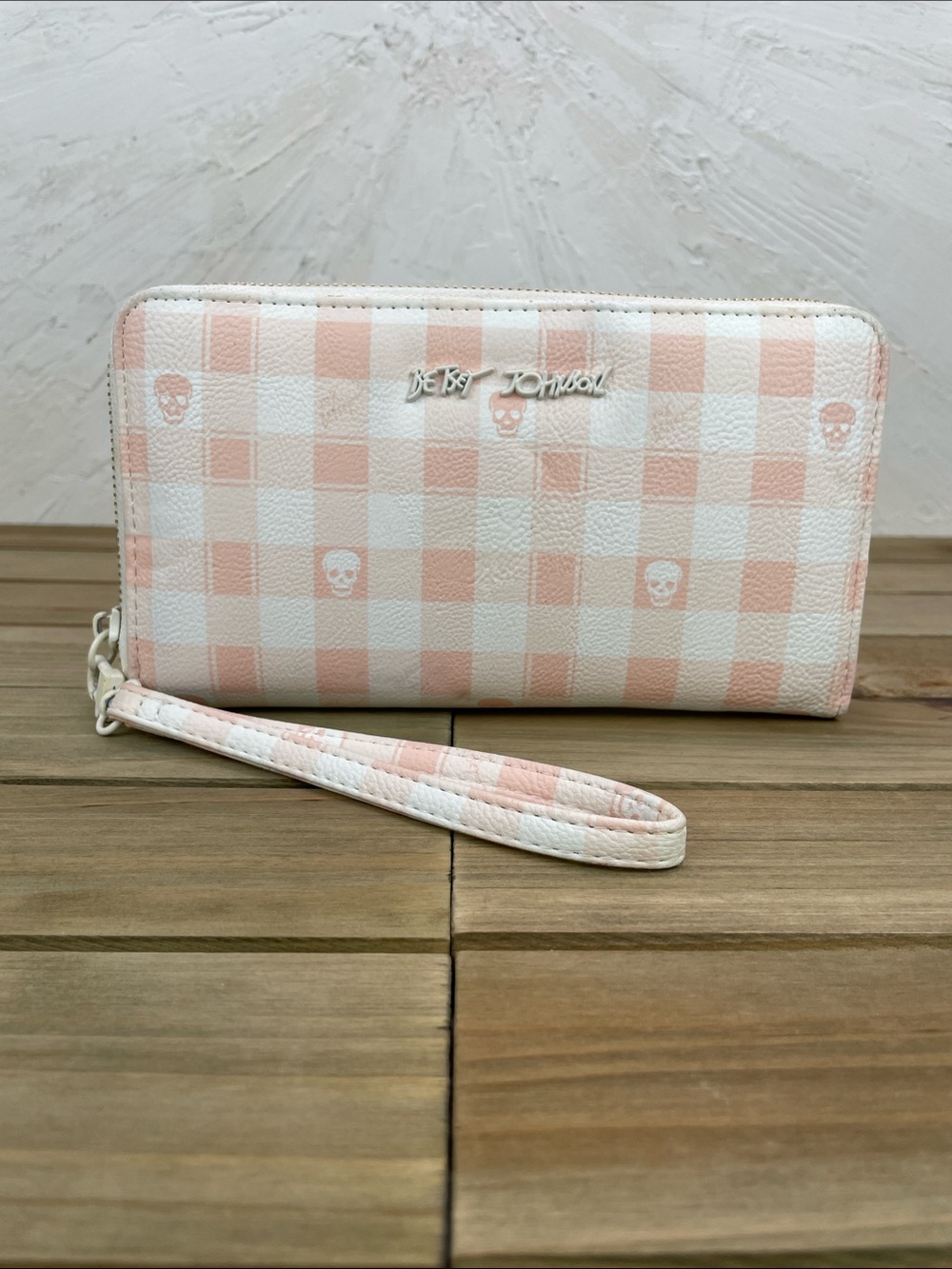 Betsey Johnson Checkerboard Skull Wallet / Wristlet